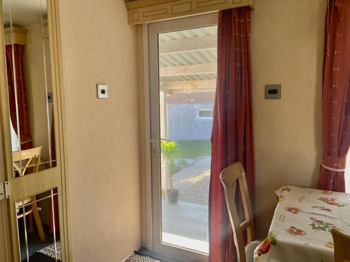 Kisvakond Vendégház Jeno Exterior foto